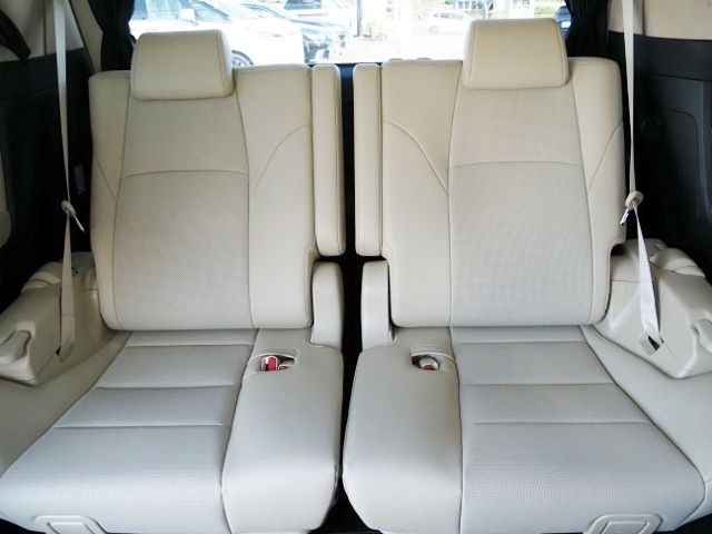 TOYOTA ALPHARD 4WD 2018