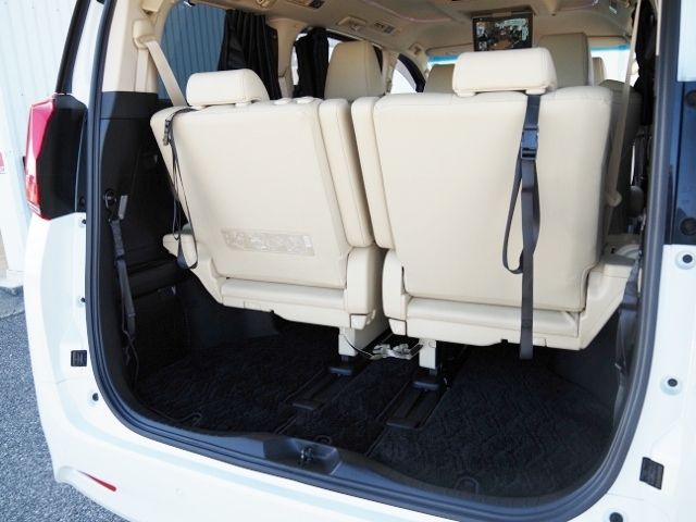 TOYOTA ALPHARD 4WD 2018