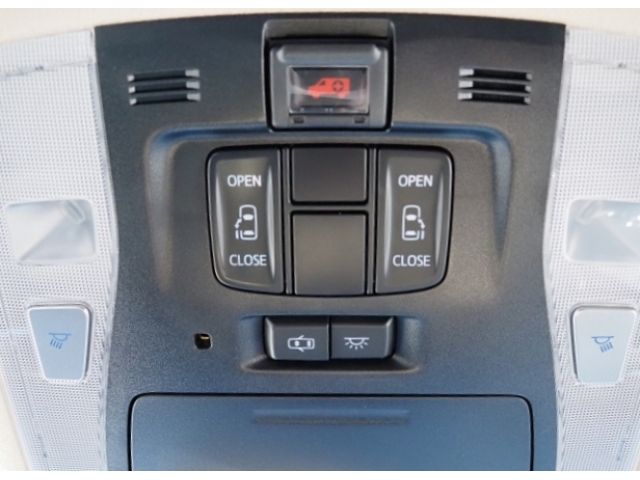 TOYOTA ALPHARD 4WD 2018