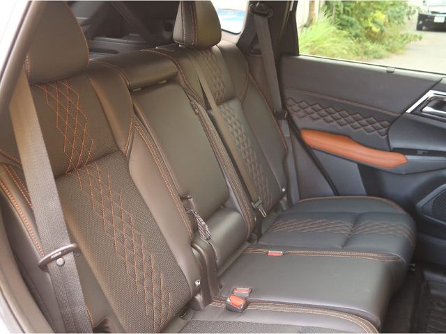 MITSUBISHI OUTLANDER PHEV 2022