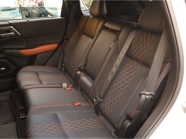 MITSUBISHI OUTLANDER PHEV 2022