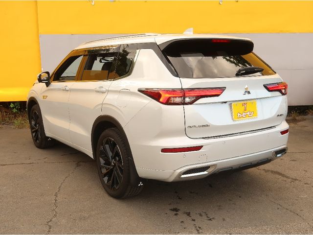 MITSUBISHI OUTLANDER PHEV 2022
