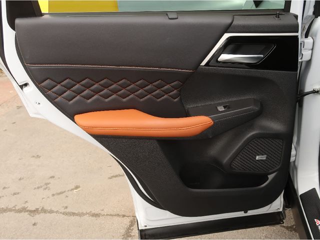 MITSUBISHI OUTLANDER PHEV 2022