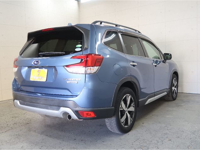 SUBARU FORESTER 2019