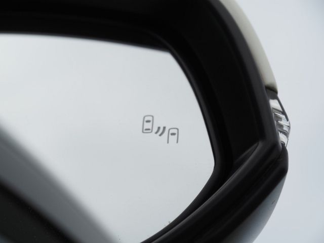 TOYOTA ALPHARD hybrid 4WD 2021