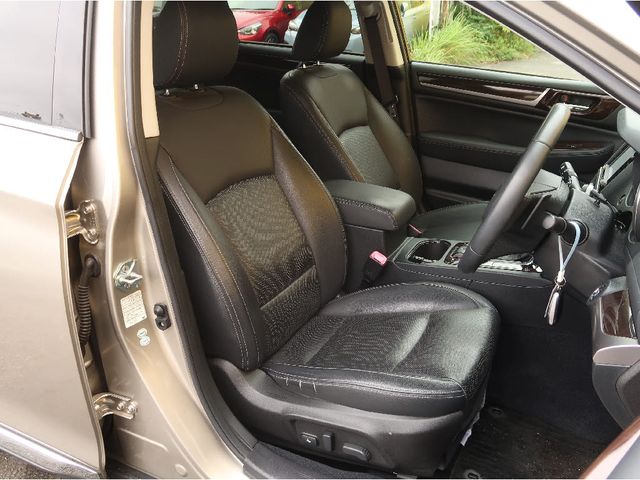 SUBARU LEGACY OUTBACK 2014