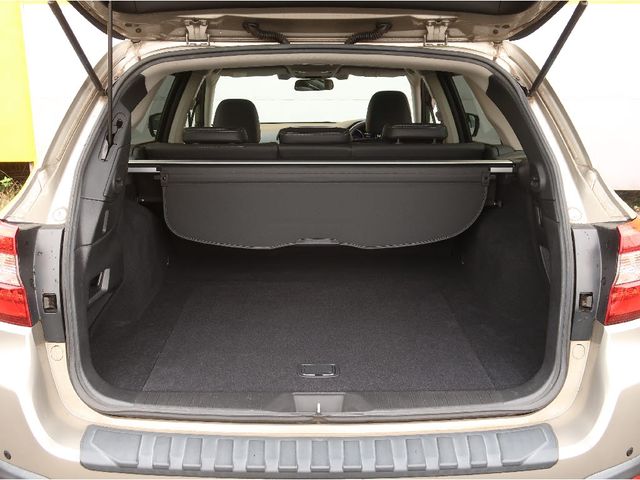 SUBARU LEGACY OUTBACK 2014