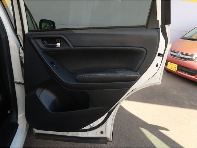 SUBARU FORESTER 2014