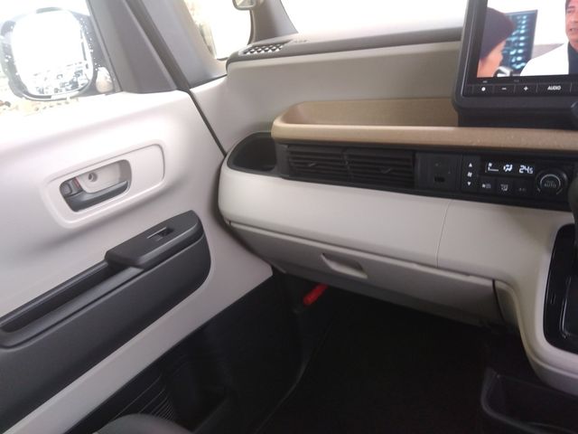 HONDA N BOX 4WD 2024