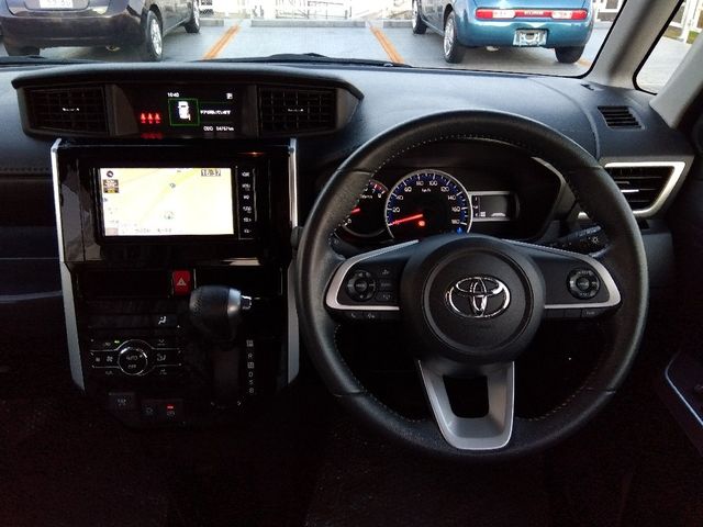 TOYOTA ROOMY 2021