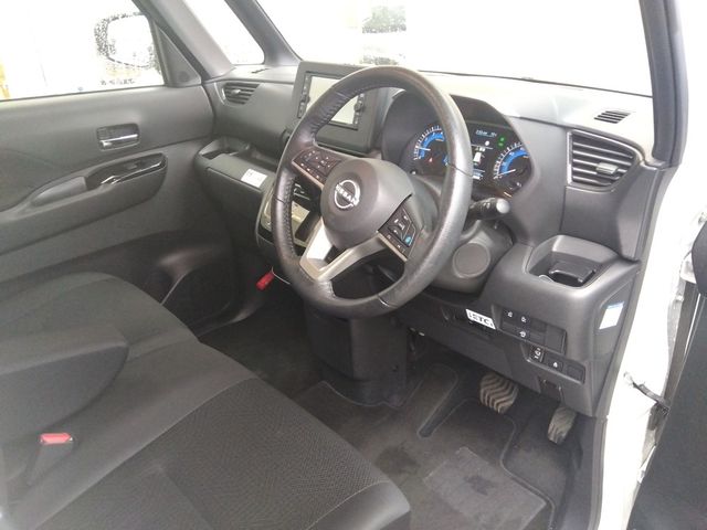 NISSAN ROOX 4WD 2023