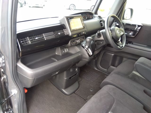 HONDA N BOX CUSTOM 2021