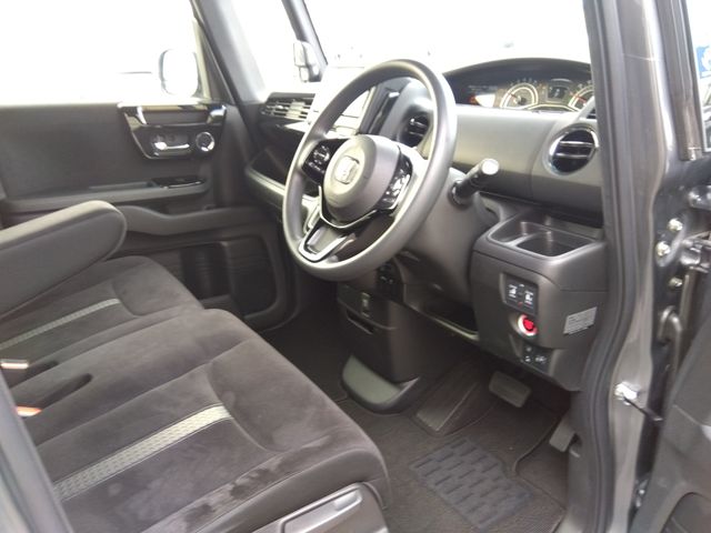 HONDA N BOX CUSTOM 2021