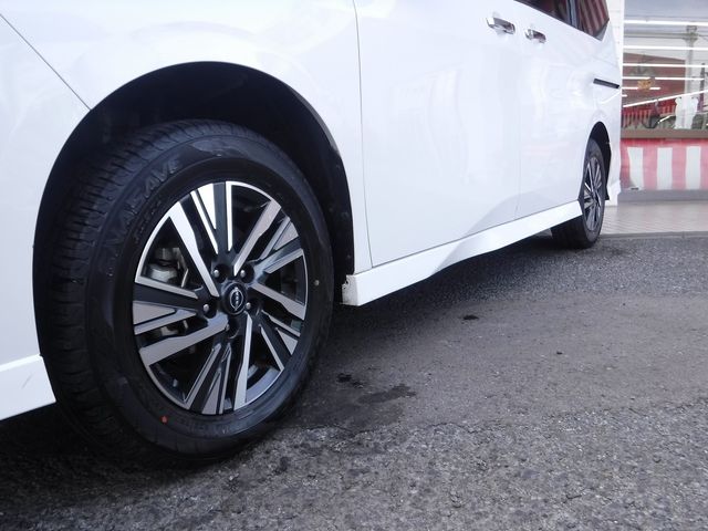 NISSAN SERENA  WG 4WD 2023