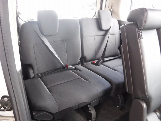 NISSAN SERENA  WG 4WD 2023