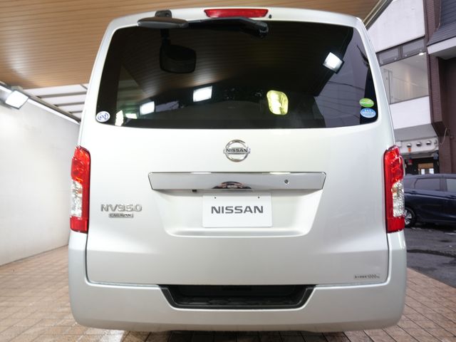 NISSAN NV350 CARAVAN 2018