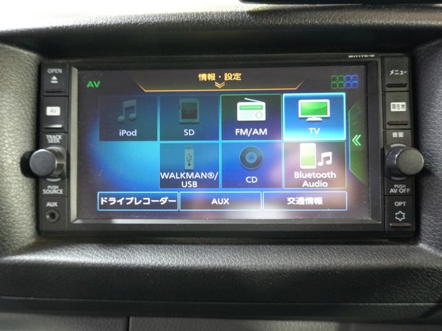 NISSAN NV350 CARAVAN 2018