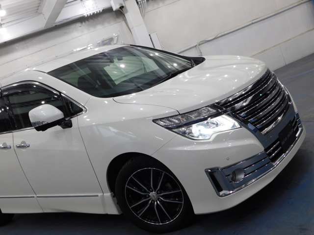 NISSAN ELGRAND 2015