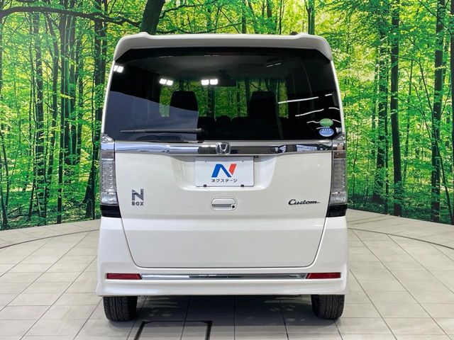 HONDA N BOX CUSTOM 2015