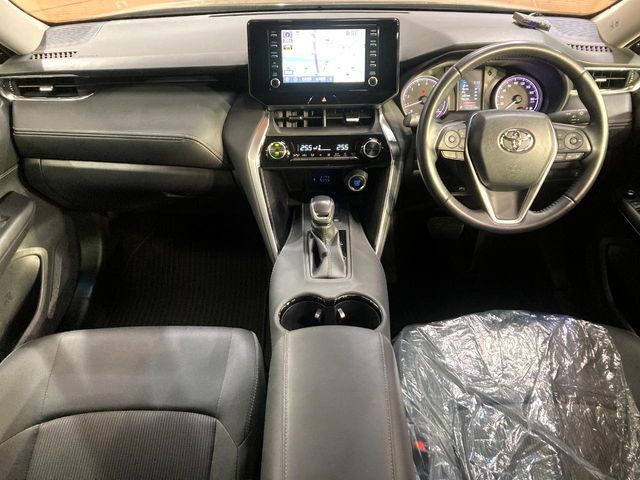 TOYOTA HARRIER 2WD 2022