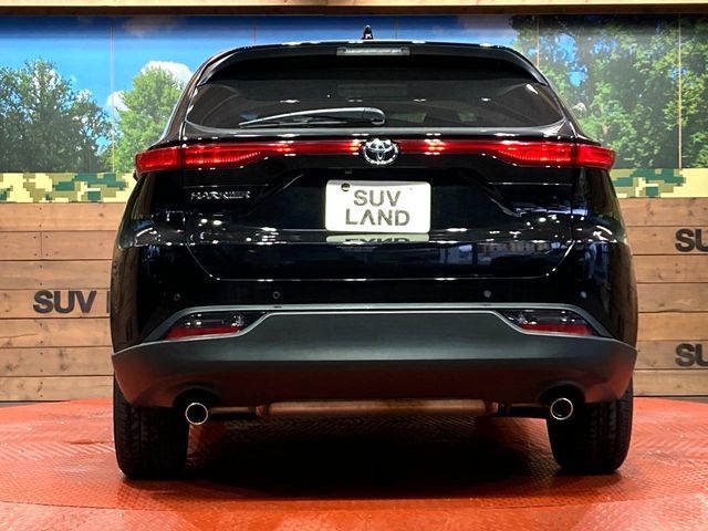 TOYOTA HARRIER 2WD 2022