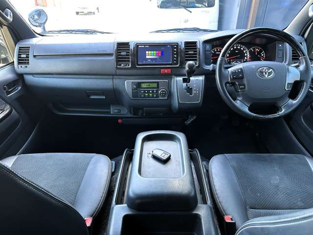 TOYOTA HIACE van 4WD 2020
