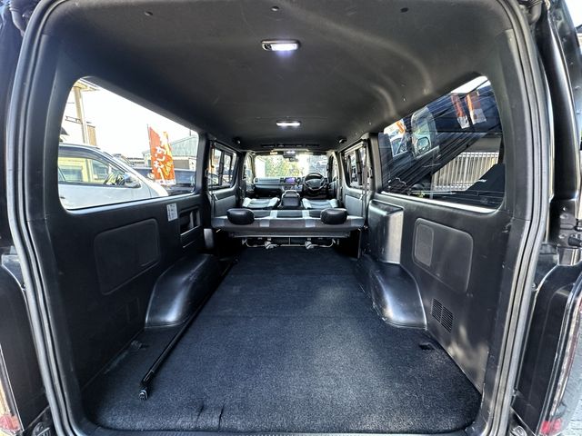 TOYOTA HIACE van 4WD 2020