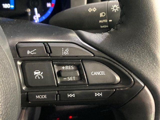 TOYOTA YARIS CROSS 2023