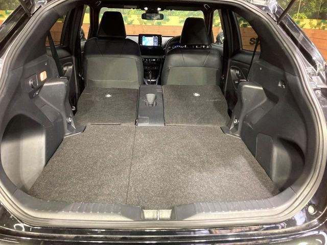 TOYOTA YARIS CROSS 2023