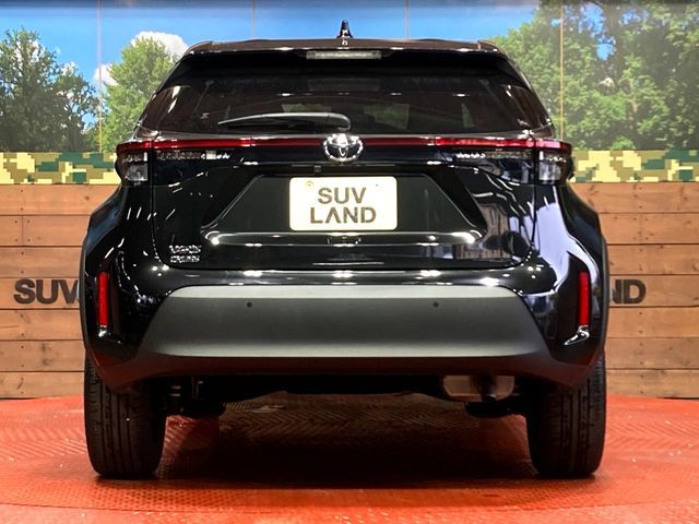 TOYOTA YARIS CROSS 2023