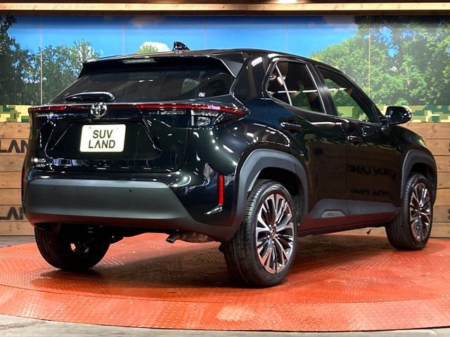 TOYOTA YARIS CROSS 2023