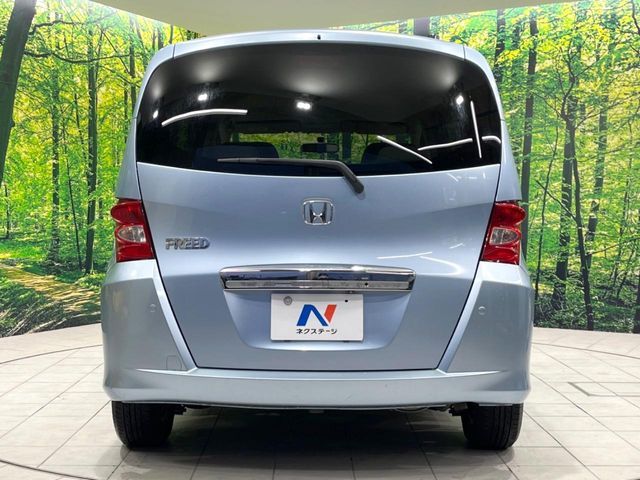 HONDA FREED 2010