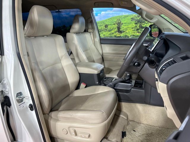 TOYOTA LANDCRUISER PRADO 2023