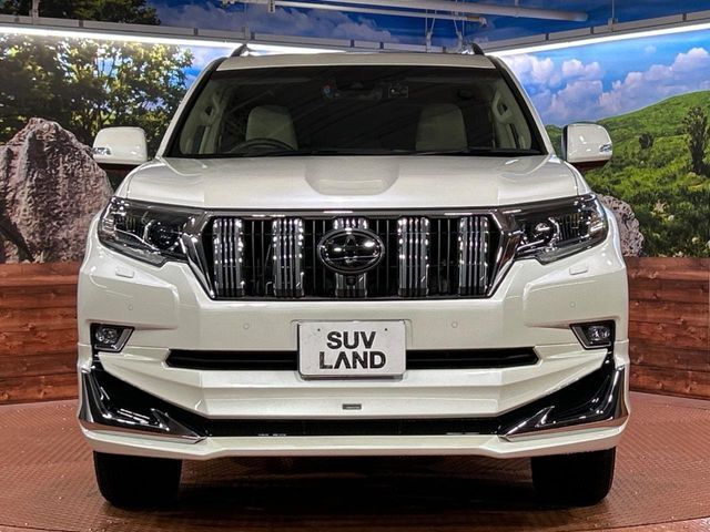 TOYOTA LANDCRUISER PRADO 2023