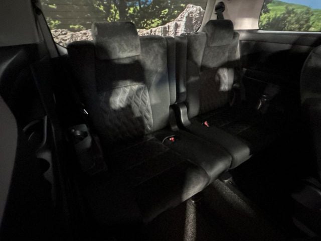 TOYOTA VELLFIRE 2020