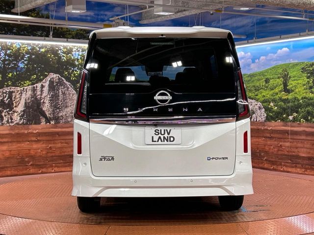 NISSAN SERENA  WG 2023