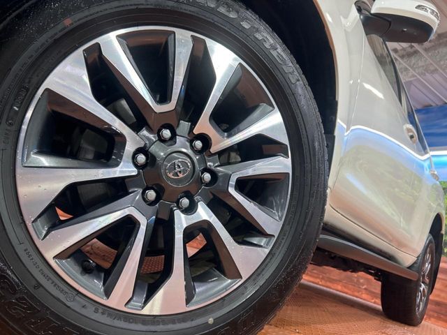 TOYOTA LANDCRUISER PRADO 2023