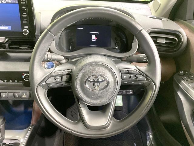 TOYOTA YARIS CROSS HYBRID 2021