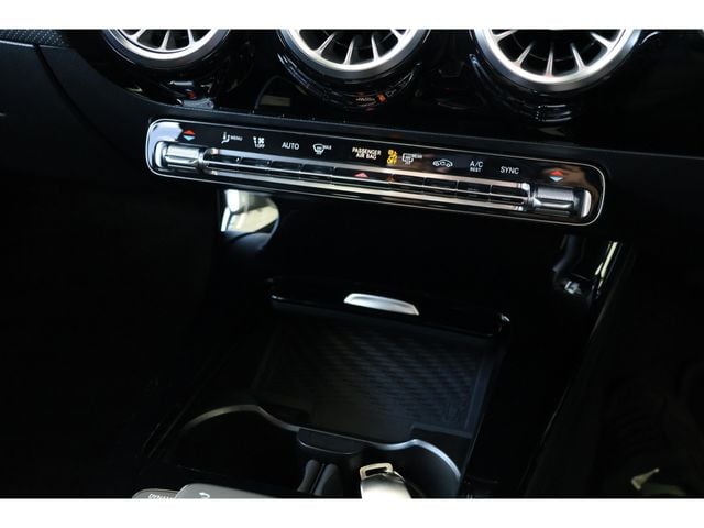 MERCEDES BENZ MERCEDES BENZ CLA Shooting Brake 2020