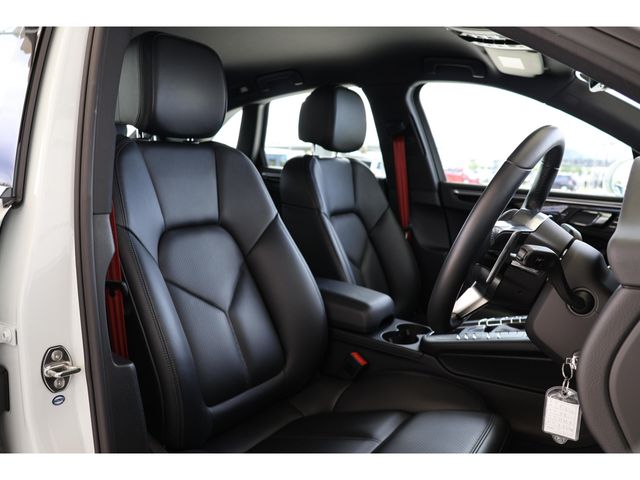 PORSCHE PORSCHE Macan 2018