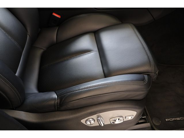 PORSCHE PORSCHE Macan 2018