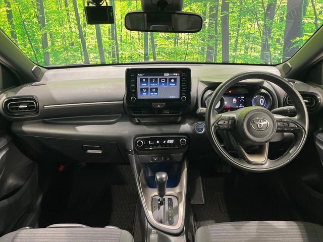 TOYOTA YARIS HYBRID 2020