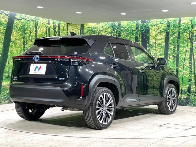 TOYOTA YARIS CROSS HYBRID 2023