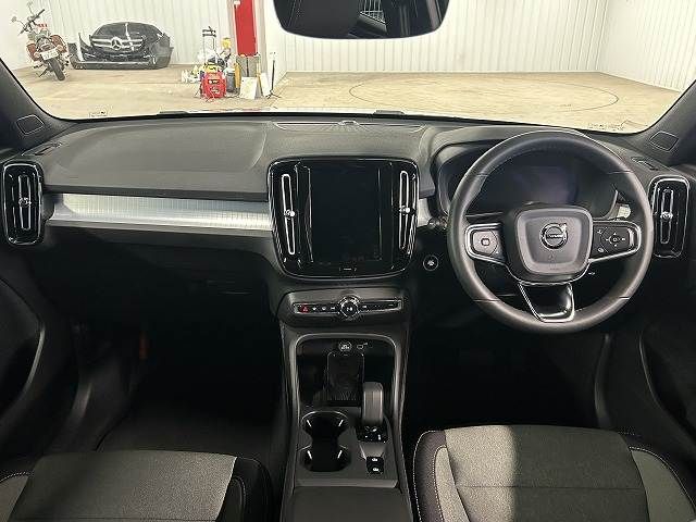 VOLVO VOLVO XC40 2024