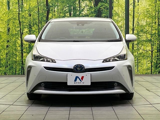 TOYOTA PRIUS 2021