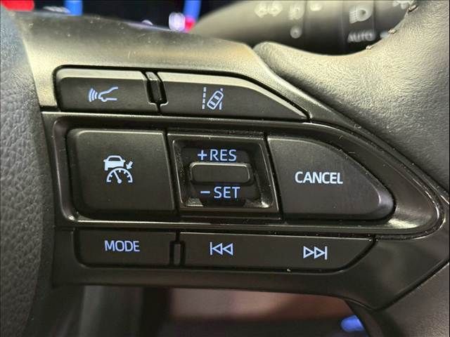 TOYOTA YARIS CROSS HYBRID 2021