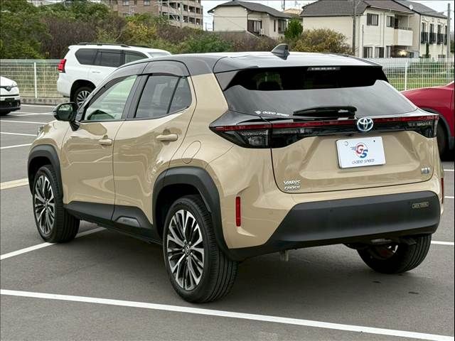 TOYOTA YARIS CROSS HYBRID 2021