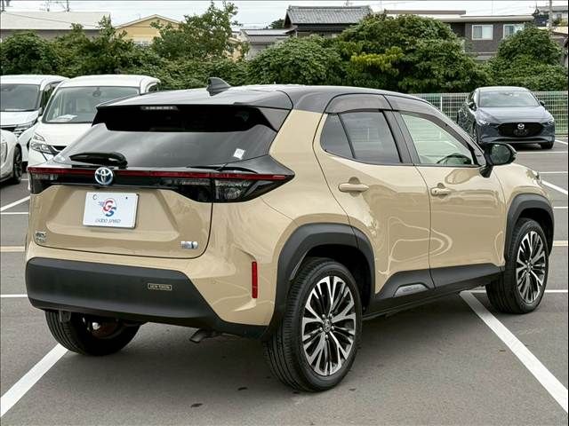 TOYOTA YARIS CROSS HYBRID 2021