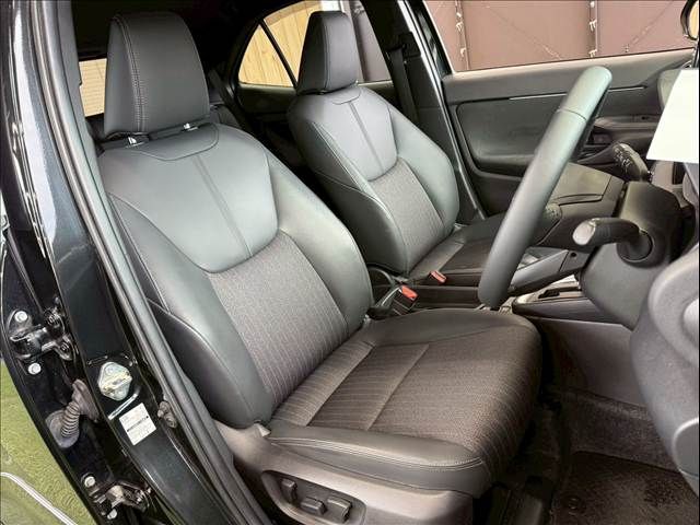 TOYOTA YARIS CROSS 2023