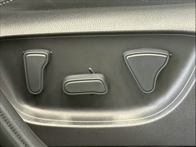 TOYOTA YARIS CROSS 2023